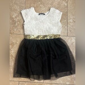 George White and Black Kids Dress with Gold Sequin Waist size 4/5
